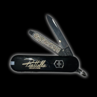 Piattella x Uncles Farm Victorinox Classic Black